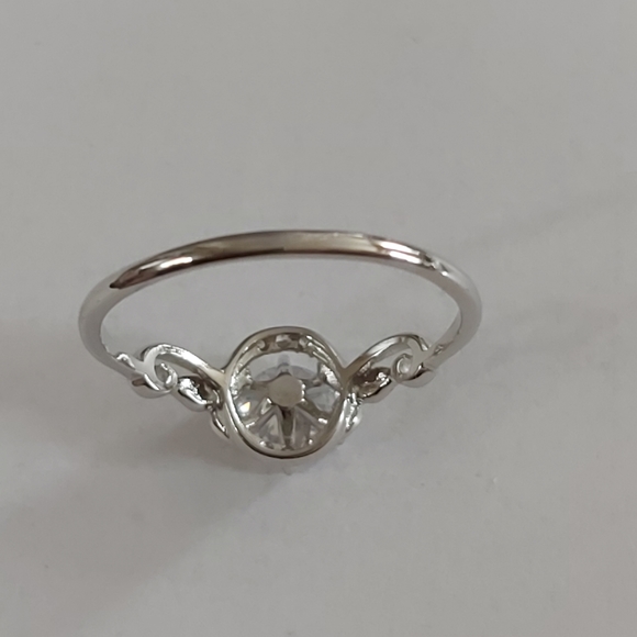 Charmed Aroma Sterling Silver Ring - Picture 8 of 10